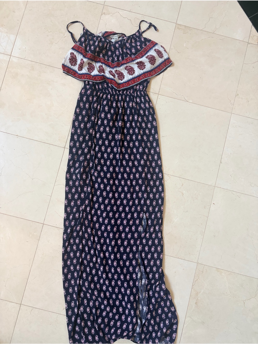 Girl’s American Eagle Boho Navy Printed Maxi Dress with Red Accents - size XS